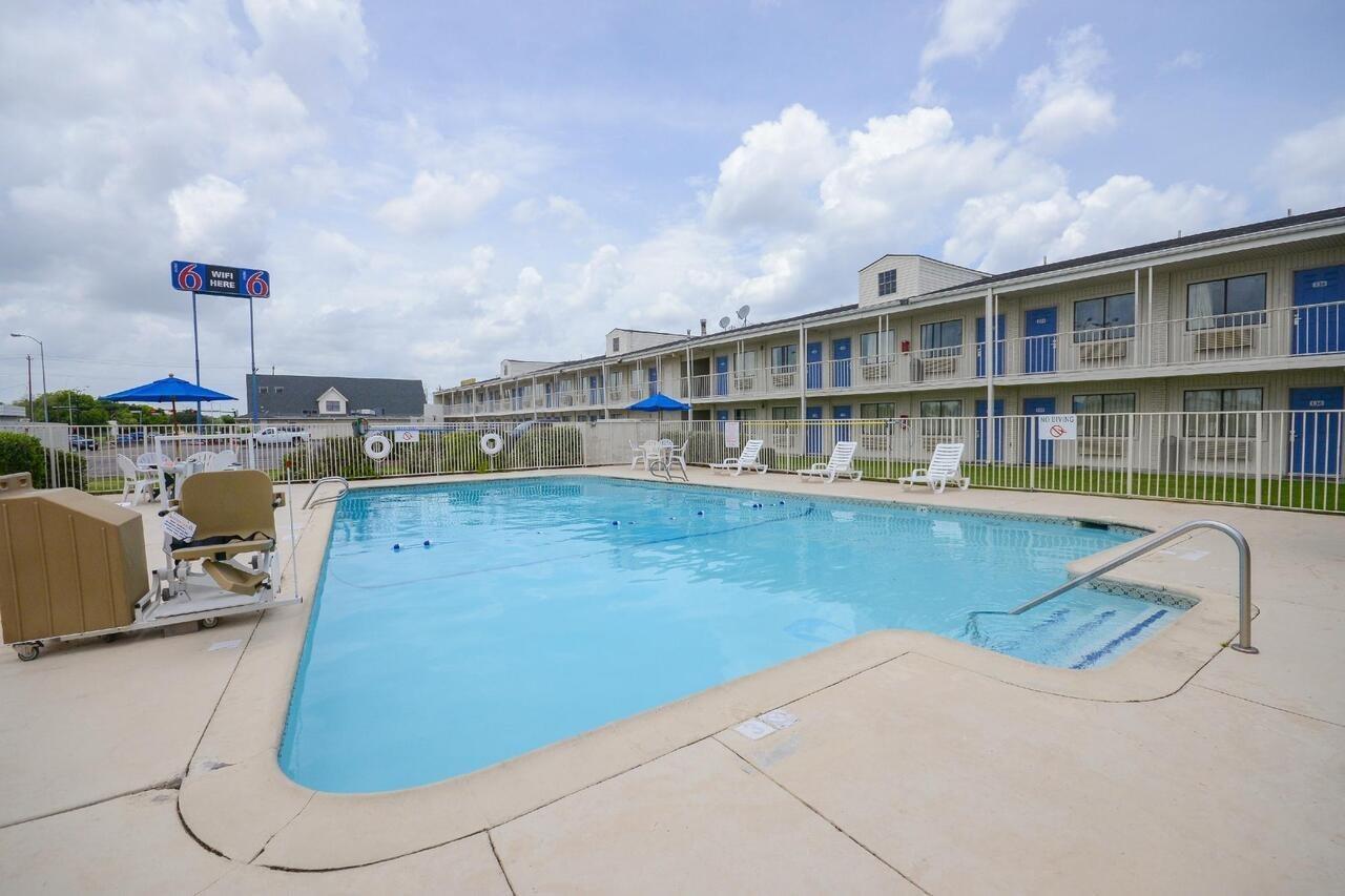 Motel 6-Webster, Tx - Houston - Nasa Lake Εξωτερικό φωτογραφία
