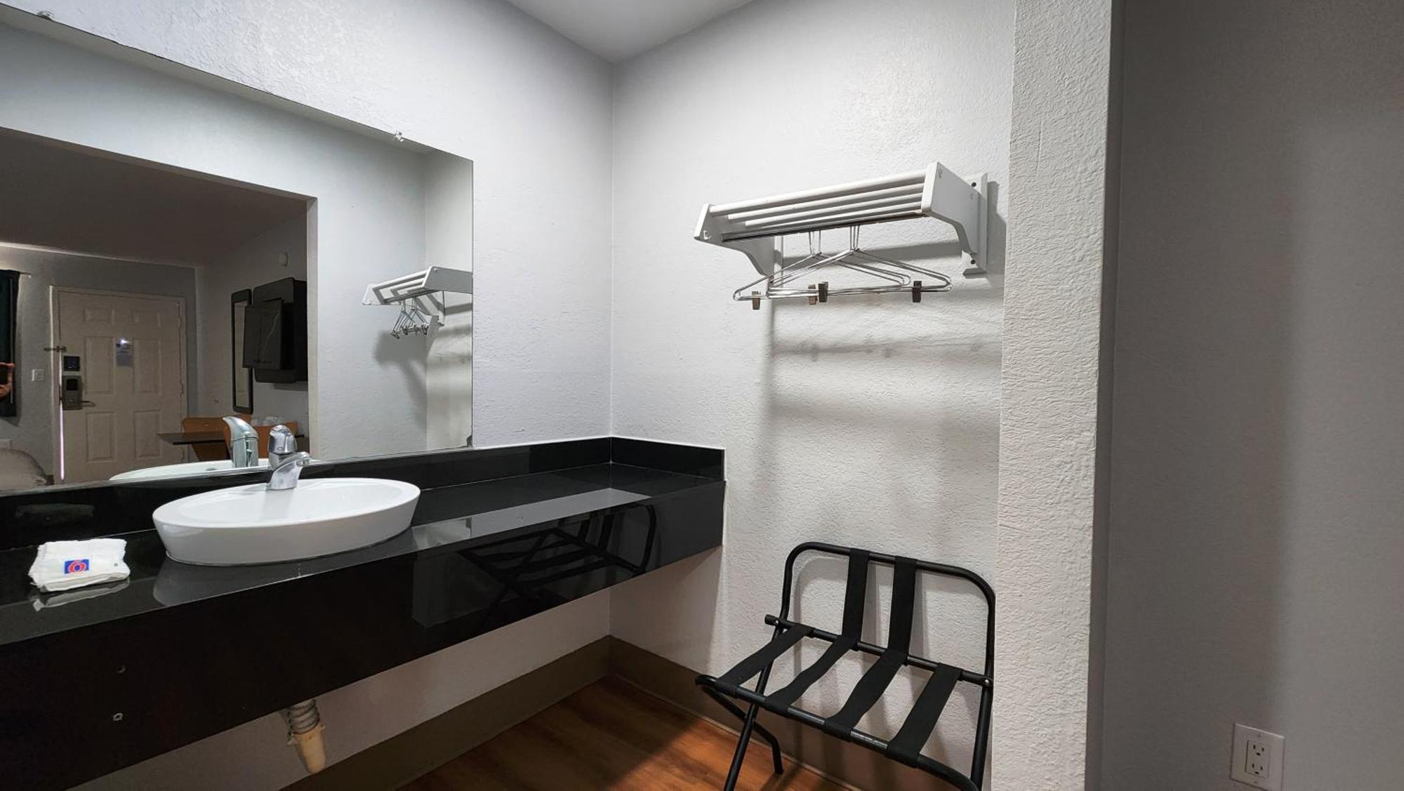 Motel 6-Webster, Tx - Houston - Nasa Lake Εξωτερικό φωτογραφία