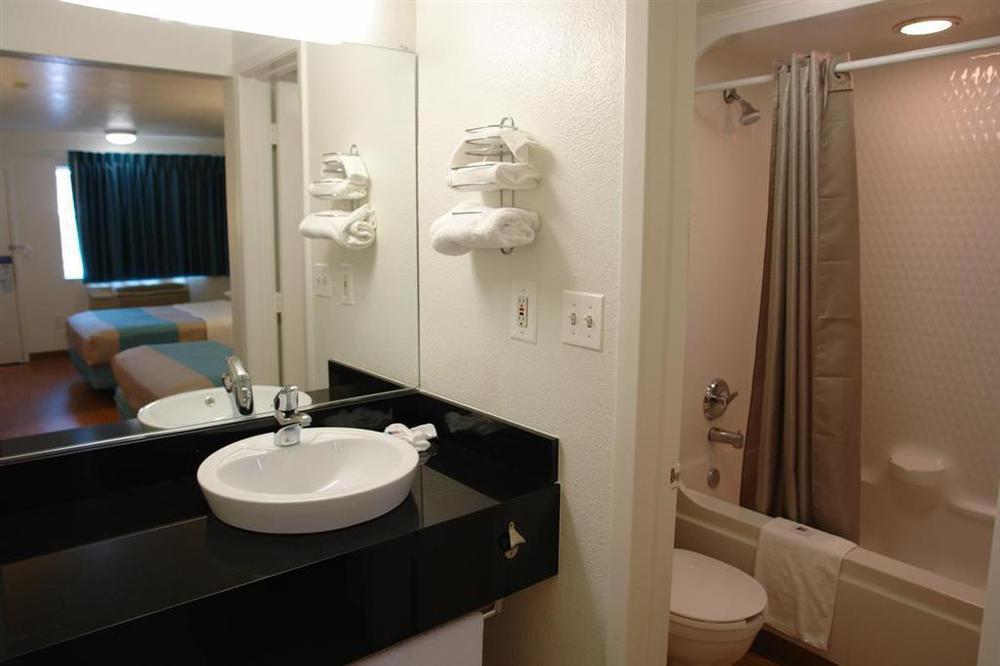 Motel 6-Webster, Tx - Houston - Nasa Lake Δωμάτιο φωτογραφία
